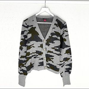 NWOT Vince Camuto Camo Orint Cardigan